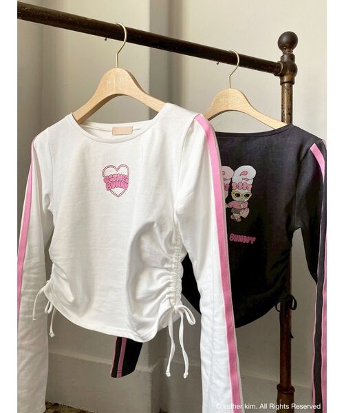RESEXXY（リゼクシー）の「【Esther Bunny × RESEXXY】サイドギャザークロップドトップス（Tシャツ/カットソー・レディース・ホワイト/チャコールグレー・FREE）」の11枚目の写真