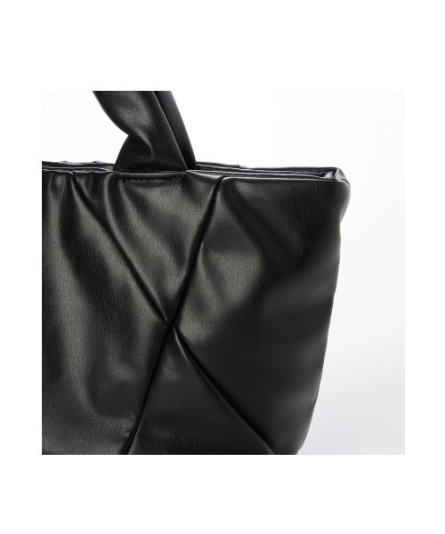 CACHELLIE(カシェリエ)の「PU BONDING 2WAY TOTE(ショルダーバッグ・レディース・グレー/ブラック・FREE)」の6枚目の写真
