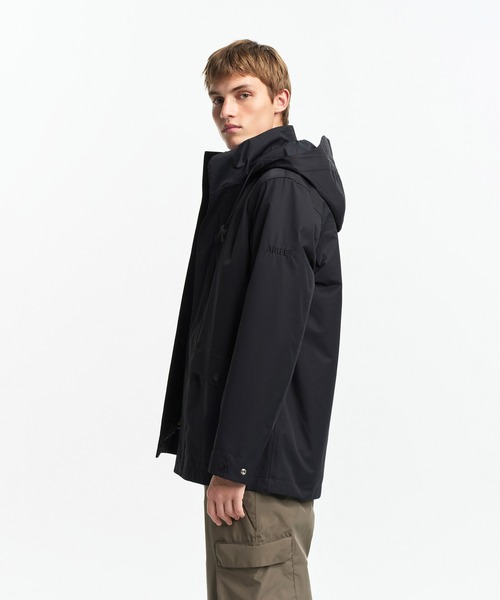 AIGLE（エーグル）の「透湿 防水 防風 ミリタリーツイルフーデッドジャケット T-KIT / フード取り外し可（マウンテンパーカー・メンズ・ベージュ/ブラック・L/M/S/XL）」の5枚目の写真