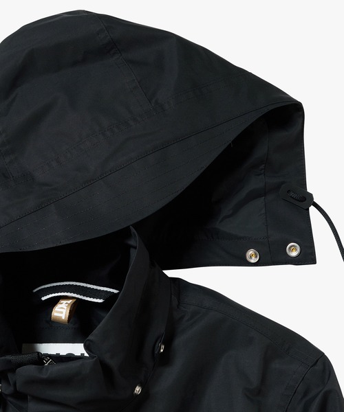 AIGLE（エーグル）の「透湿 防水 防風 ミリタリーツイルフーデッドジャケット T-KIT / フード取り外し可（マウンテンパーカー・メンズ・ベージュ/ブラック・L/M/S/XL）」の18枚目の写真