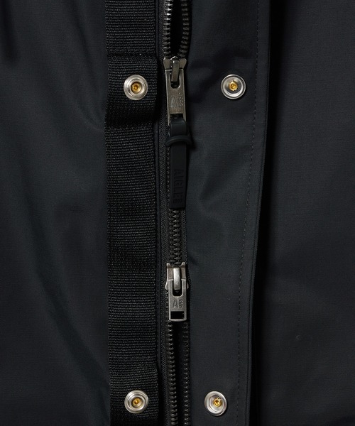 AIGLE（エーグル）の「透湿 防水 防風 ミリタリーツイルフーデッドジャケット T-KIT / フード取り外し可（マウンテンパーカー・メンズ・ベージュ/ブラック・L/M/S/XL）」の20枚目の写真