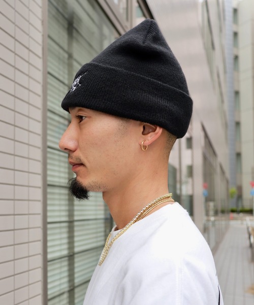 B.I.D.（ビーアイディー）の「《Y2K　ニットキャップ ビーニー(BDS)（ニットキャップ/ビーニー・レディース・ブラック/ホワイト・FREE）」の4枚目の写真
