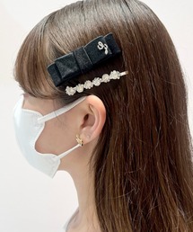 LAFARY(ラファリー)のビジューピン付きフラットリボン(ヘアピン)