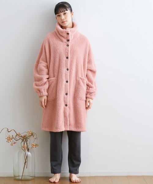 nissen（ニッセン）の「ふわぬくマイクロファー首あったか前開きルームガウン（ガウン/バスローブ・レディース・グレイッシュベージュ/ブルー/ピンク・M-LL/3L～4L）」の17枚目の写真