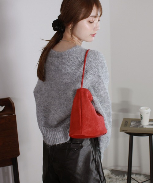 Reurie'(レウリィ)の「ボタンニットカーディガン / 起毛 ふわふわニット バイカラー 配色 ベーシック カジュアル オフィスカジュアル Vネック(カーディガン/ボレロ・レディース・ベージュ/ホワイト/グレー・FREE)」の9枚目の写真