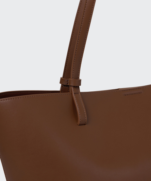 MUSINSA STANDARD WOMAN（ムシンサスタンダードウーマン）の「ウィメンズトラペーズショッパーバッグ[ブラウン]（ショルダーバッグ・レディース・その他・FREE）」の6枚目の写真
