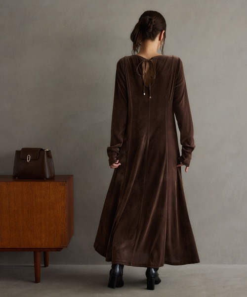 【新品】アンデミュウ　ベロアキリカエラインワンピース セール】【沖田愛加さんコラボ/選べる着丈】ベロアキリカエライン