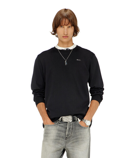 DIESEL(ディーゼル)の「メンズ 長袖Tシャツ T-MIEGOR-LS-MET(Tシャツ/カットソー・メンズ・ホワイト/ブラック・XXX-LARGE/MEDIUM/X-LARGE/X-SMALL/XX-LARGE/SMALL/LARGE)」の5枚目の写真