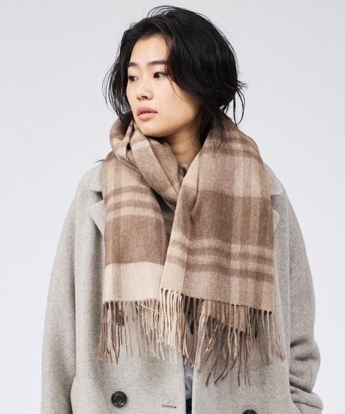 Rouge vif（ルージュヴィフ）の「カシミヤ大判ストール / マフラー（マフラー・レディース・グリーン/ブラウン/パープル・フリー）」の4枚目の写真