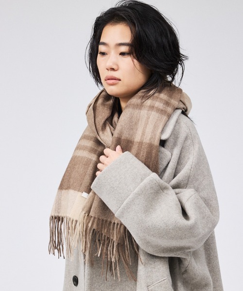 Rouge vif（ルージュヴィフ）の「カシミヤ大判ストール / マフラー（マフラー・レディース・グリーン/ブラウン/パープル・フリー）」の7枚目の写真