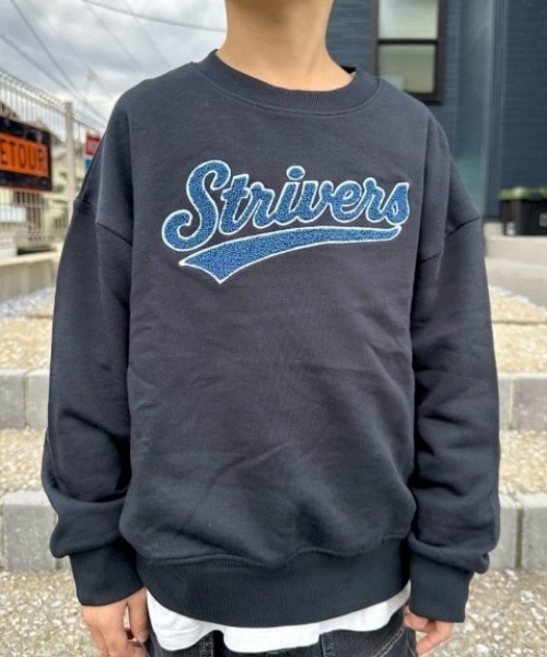 Right-on(ライトオン)の「【Refurbish】フロントロゴ スウェットプルオーバー (キッズ / ボクシーシルエット / スタイリッシュ / デイリーユース)(スウェット・キッズ・ブルー/オフホワイト/ブラック/ダークグレー・110/120/130/140/150/160)」の3枚目の写真