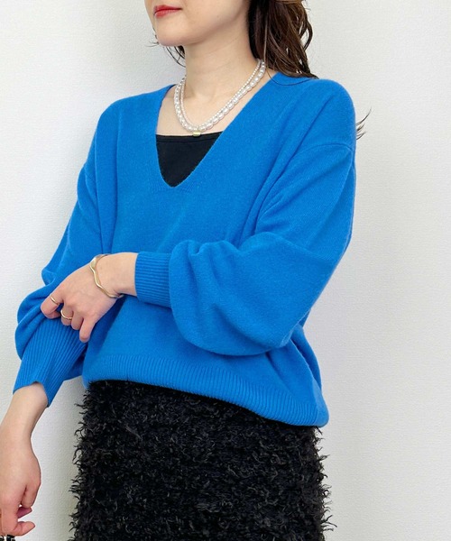 PICCIN(ピッチン)の「ソフトウール100%ディープVネックニット(ニット/セーター・レディース・グレー/ブルー/アイボリー・M)」の10枚目の写真