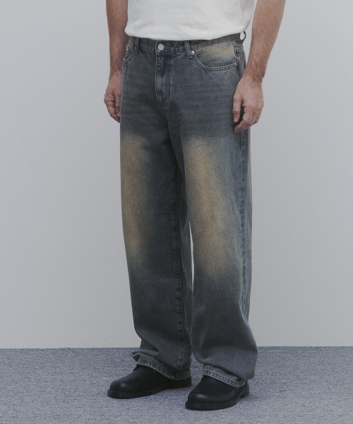 And Again(アンドアゲイン)の「ストレートエッセンシャルデニムパンツ(ウォッシュドライトブルー)(デニムパンツ・メンズ・その他・SMALL/MEDIUM/LARGE)」の2枚目の写真