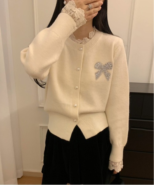 gossip!ロサンゼルス(ゴシップロサンゼルス)の「Y2K レースフリルヘムグリッターリボンニットカーデ(ニット/セーター・レディース・ワイン/ベージュ・M)」の21枚目の写真