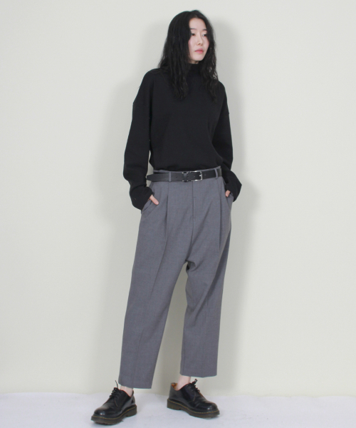 DEMARC(ドゥマーク)の「ソリッドストレートルーズバギーフィットパンツグレー(スラックス・レディース・その他・MEDIUM/LARGE)」の1枚目の写真