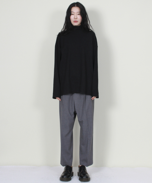 DEMARC(ドゥマーク)の「ソリッドストレートルーズバギーフィットパンツグレー(スラックス・レディース・その他・MEDIUM/LARGE)」の2枚目の写真
