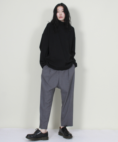 DEMARC(ドゥマーク)の「ソリッドストレートルーズバギーフィットパンツグレー(スラックス・レディース・その他・MEDIUM/LARGE)」の4枚目の写真