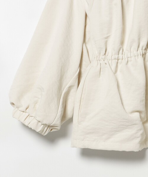 BEAMS HEART（ビームスハート）の「ドロスト ギャザー ジップ ブルゾン（ブルゾン・レディース・チャコールグレー/ホワイト系その他5・FREE）」の15枚目の写真