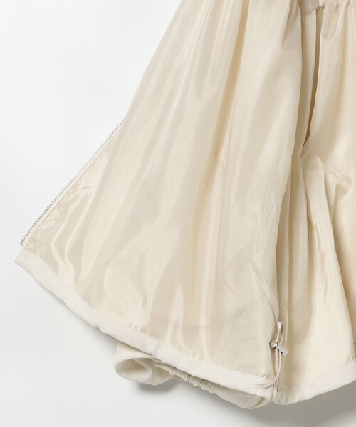 BEAMS HEART（ビームスハート）の「ドロスト ギャザー ジップ ブルゾン（ブルゾン・レディース・チャコールグレー/ホワイト系その他5・FREE）」の16枚目の写真