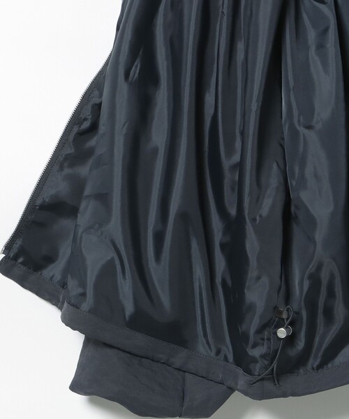 BEAMS HEART（ビームスハート）の「ドロスト ギャザー ジップ ブルゾン（ブルゾン・レディース・チャコールグレー/ホワイト系その他5・FREE）」の20枚目の写真