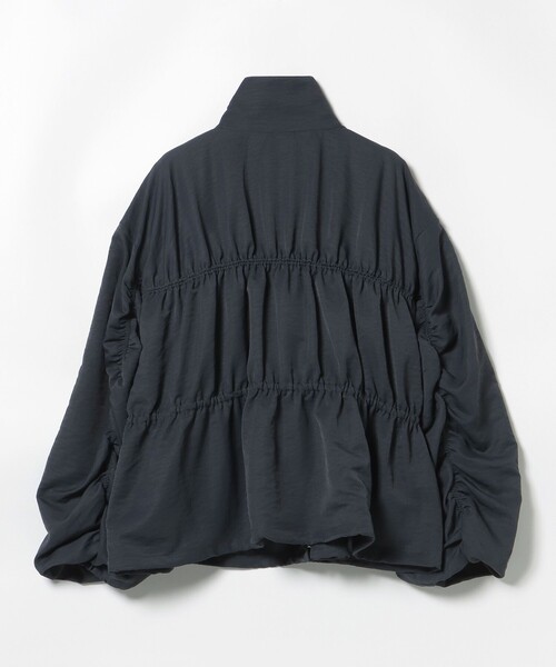 BEAMS HEART（ビームスハート）の「ドロスト ギャザー ジップ ブルゾン（ブルゾン・レディース・チャコールグレー/ホワイト系その他5・FREE）」の21枚目の写真