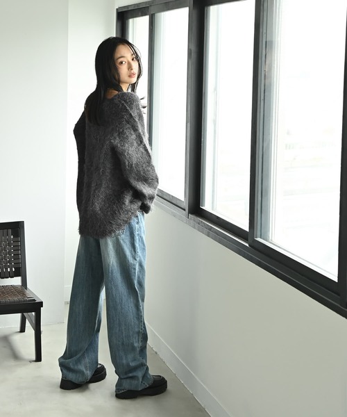 STYLE DELI(スタイルデリ)の「【BLK001】ブークレシャギーVネックプルオーバー(ニット/セーター・レディース・イエロー/チャコール・FREE)」の10枚目の写真