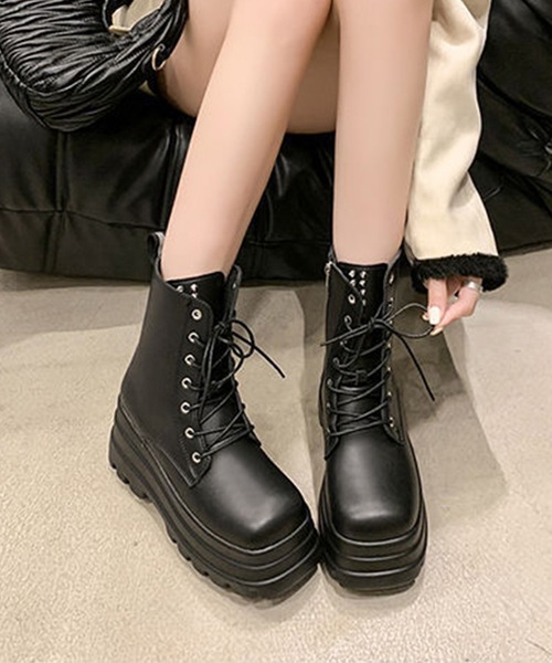 Lace Ladies(レースレディース)の「レザー調 厚底 レースアップ ショート ブーツ(ブーツ・レディース・ブラック・23cm/23.5cm/24cm/24.5cm/25cm)」の17枚目の写真