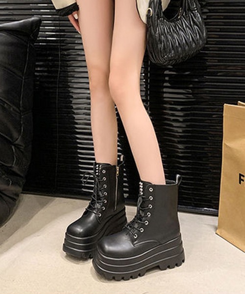 Lace Ladies(レースレディース)の「レザー調 厚底 レースアップ ショート ブーツ(ブーツ・レディース・ブラック・23cm/23.5cm/24cm/24.5cm/25cm)」の12枚目の写真