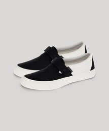 HUGVONE（ハグボーン）の「Support slip-on gym shoes BNW002（スリッポン・メンズ）」