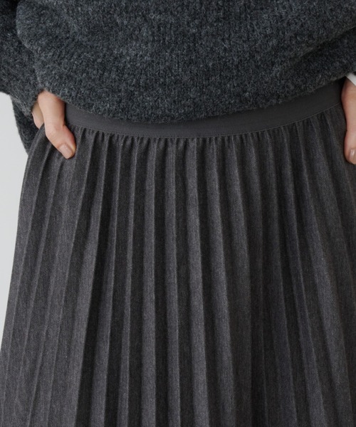 Libra Cue(リブラ キュー)の「プリーツフレアスカート(スカート・レディース・アイボリー/グレー/ブラック・FREE)」の18枚目の写真