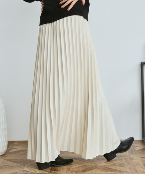 Libra Cue(リブラ キュー)の「プリーツフレアスカート(スカート・レディース・アイボリー/グレー/ブラック・FREE)」の5枚目の写真