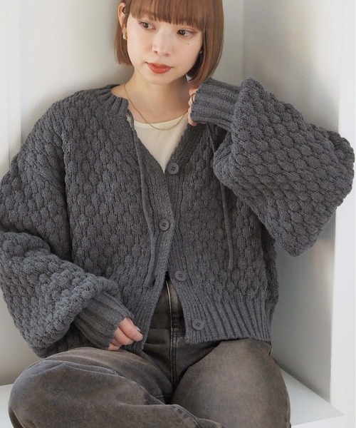 tiptop（ティップトップ）の「ポコポコ編前後2wayカーディガン（ニット/セーター・レディース・アイボリー/チャコールグレー/ピンク/イエロー・FREE）」の3枚目の写真