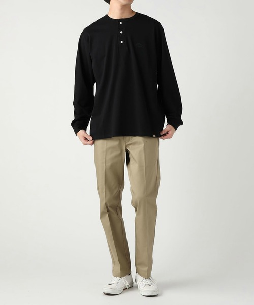 Dickies(ディッキーズ)の「Dickies/ディッキーズ ヘンリーネック エンブレムTシャツ/半袖Tシャツ(Tシャツ/カットソー・メンズ・ダークブラウン/ホワイト/ブラック・X-LARGE/LARGE/MEDIUM)」の14枚目の写真