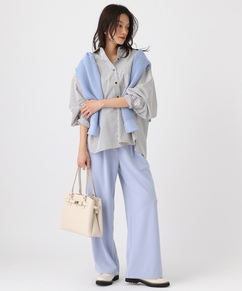 Elura（エルーラ）の「アイロンいらずレギュラーシャツ/634737（シャツ/ブラウス・レディース・ダークブラウン/オフホワイト/ブラウン/ライトブルー/ライトピンク/キャメル・FREE）」の21枚目の写真