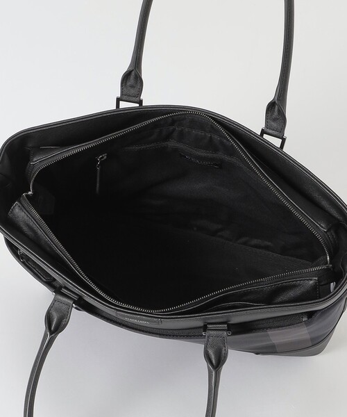 BLACK LABEL CRESTBRIDGE（ブラックレーベル・クレストブリッジ）の「【一部店舗限定】トーナルクレストブリッジチェックトートバッグ（トートバッグ・メンズ・ネイビー・FREE）」の5枚目の写真