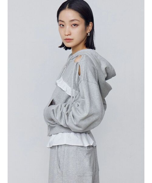 EMODA(エモダ)の「カットアウトリボンフーディ(パーカー・レディース・グレー/ブラック/ライトグレー・FREE)」の12枚目の写真