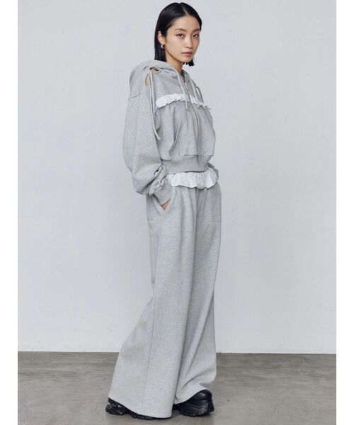 EMODA(エモダ)の「カットアウトリボンフーディ(パーカー・レディース・グレー/ブラック/ライトグレー・FREE)」の15枚目の写真