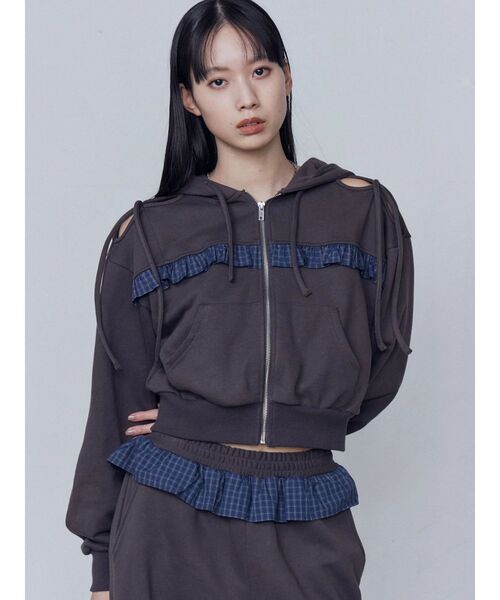 EMODA（エモダ）の「カットアウトリボンフーディ（パーカー・レディース・グレー/ブラック/ライトグレー・FREE）」の11枚目の写真