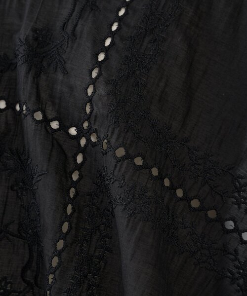 BEARDSLEY（ビアズリー）の「《HiROMITHiSTLE》スクエアフレームブラウス（シャツ/ブラウス・レディース・ブラック/ベージュ・FREE）」の10枚目の写真