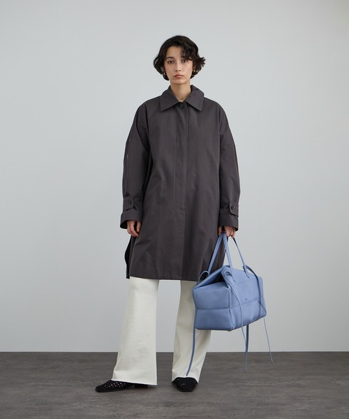 SALON adam et rope'（サロン アダム エ ロペ）の「tacca テントシルエットステンカラーコート（ステンカラーコート・レディース・ベージュ/チャコールグレー・FREE）」の6枚目の写真