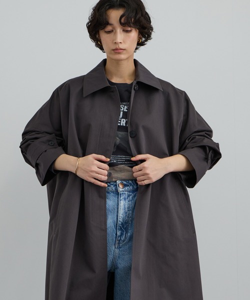 SALON adam et rope'（サロン アダム エ ロペ）の「tacca テントシルエットステンカラーコート（ステンカラーコート・レディース・ベージュ/チャコールグレー・FREE）」の11枚目の写真