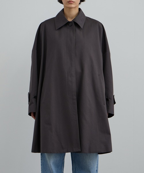 SALON adam et rope'（サロン アダム エ ロペ）の「tacca テントシルエットステンカラーコート（ステンカラーコート・レディース・ベージュ/チャコールグレー・FREE）」の17枚目の写真