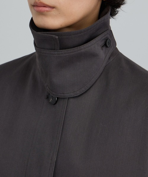 SALON adam et rope'（サロン アダム エ ロペ）の「tacca テントシルエットステンカラーコート（ステンカラーコート・レディース・ベージュ/チャコールグレー・FREE）」の20枚目の写真