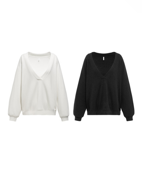BUTTON SEOUL（ボタンソウル）の「[ウィメンズ] スリムラインVネックルーズトップ (2 COLORS)（ニット/セーター・レディース・ブラック/アイボリー・SMALL/MEDIUM/LARGE）」の4枚目の写真