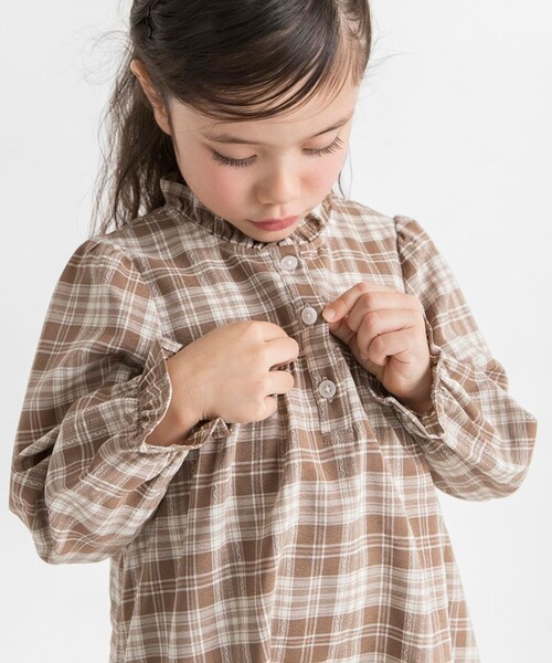 BRANSHES（ブランシェス）の「チェック柄ワンピース（ワンピース・キッズ・ベージュ/ネイビー・80/100/90/140/110/150/120/130）」の9枚目の写真