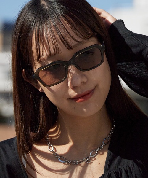 AIM（エイム）の「aim/エイム  ves サングラス カラーレンズ スクエアタイプ2026年春夏（サングラス・レディース・グレー/オリーブ・FREE）」の8枚目の写真