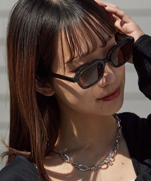 AIM（エイム）の「aim/エイム  ves サングラス カラーレンズ スクエアタイプ2026年春夏（サングラス・レディース・グレー/オリーブ・FREE）」の9枚目の写真