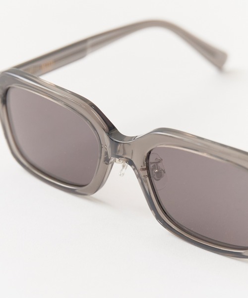 AIM（エイム）の「aim/エイム  ves サングラス カラーレンズ スクエアタイプ2026年春夏（サングラス・レディース・グレー/オリーブ・FREE）」の15枚目の写真