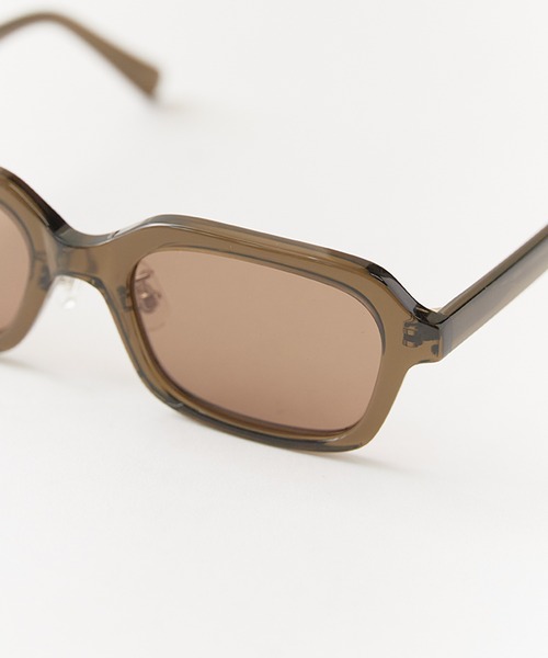 AIM（エイム）の「aim/エイム  ves サングラス カラーレンズ スクエアタイプ2026年春夏（サングラス・レディース・グレー/オリーブ・FREE）」の13枚目の写真