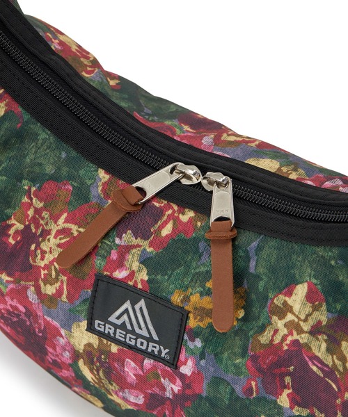 GREGORY(グレゴリー)の「ラフィンバッグL LAUGHING BAG L ボタニカルタペストリー(ショルダーバッグ・メンズ・レッド系その他・ONE SIZE)」の6枚目の写真